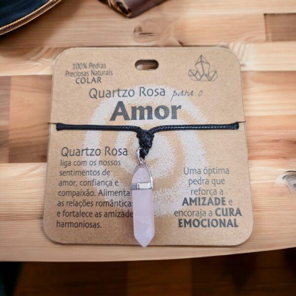Quartzo rosa com colar