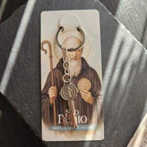 Porta chaves chave São Bento