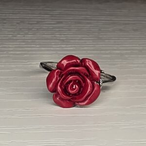 Anel rosa cinábrio extensível na fotografia do produto