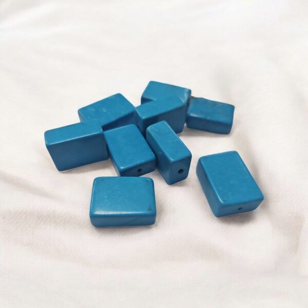 Howlita Azul furada