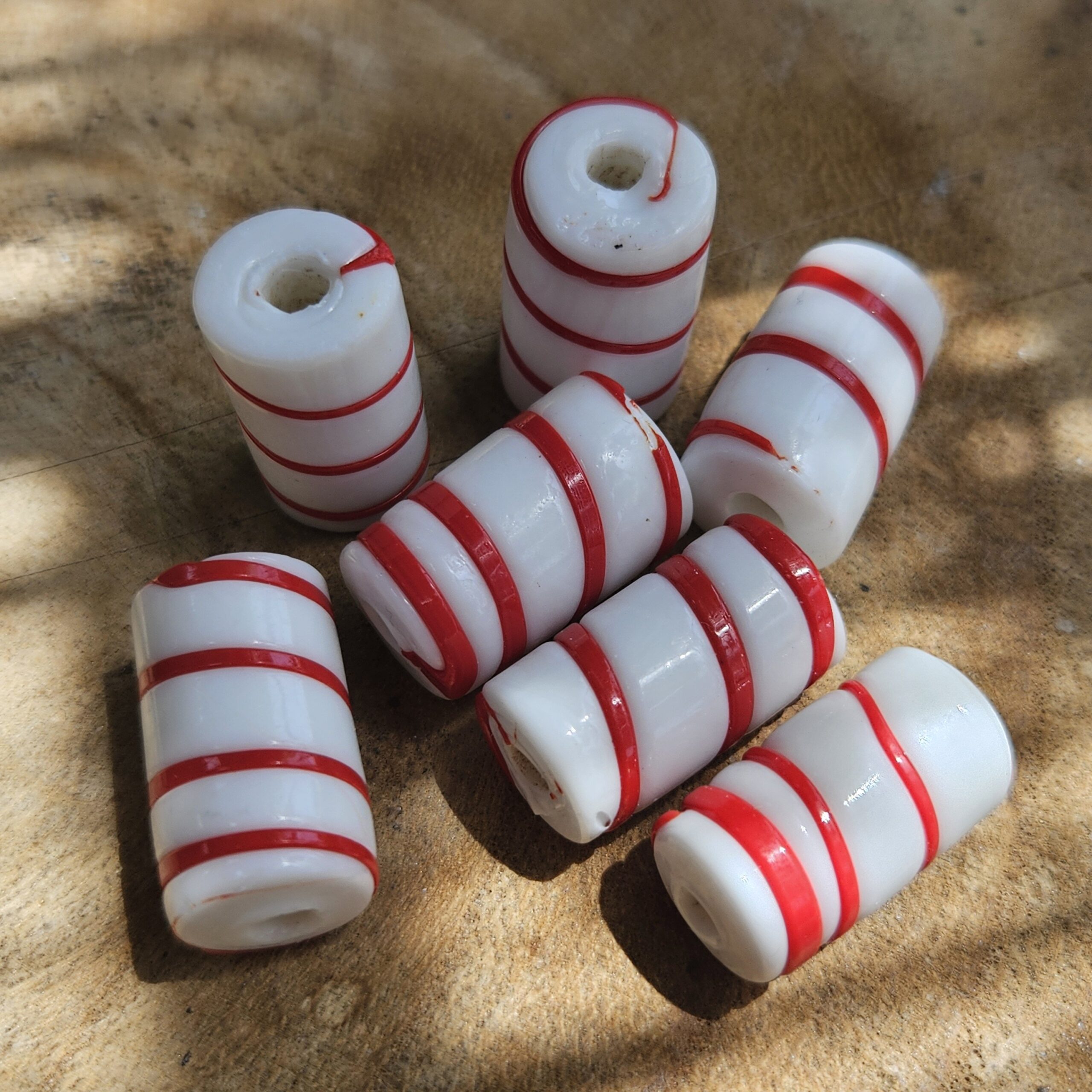 Firma riscada branco vermelho 2cm