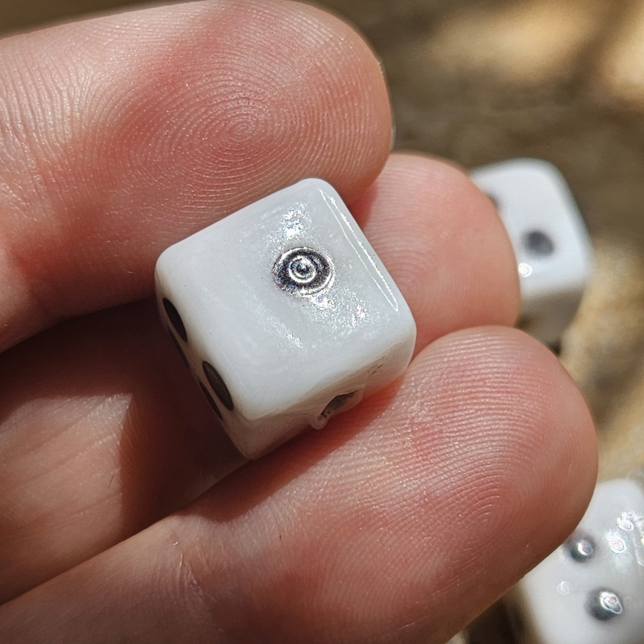 Firma Dado 1 cm - Image 2