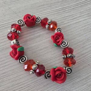 Pulseiras rosas vermelhas
