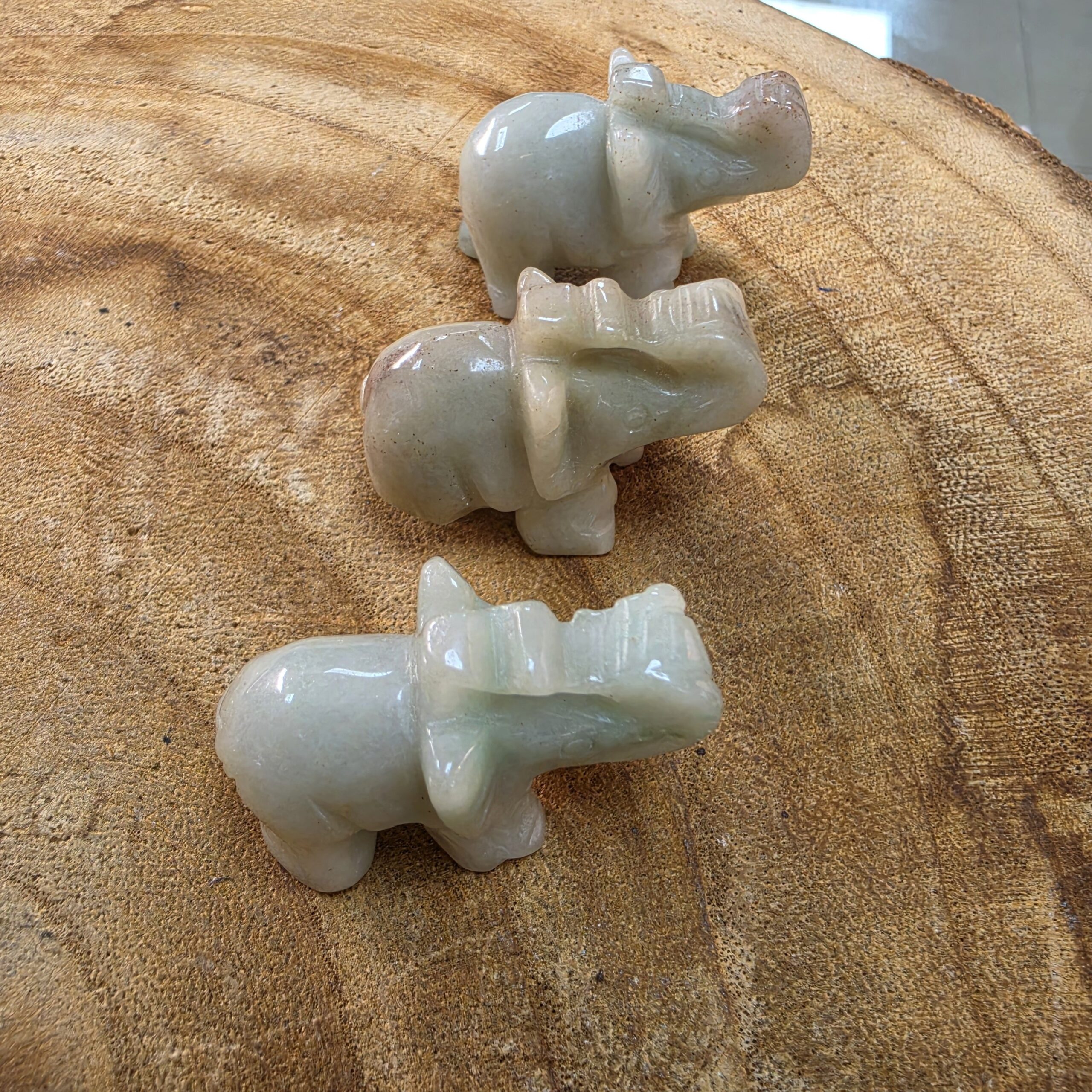 Elefante em Jade – 5 cm - Image 2