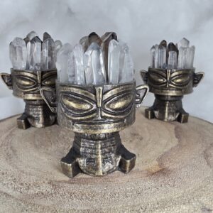 Totem Tribal com Pontas de Quartzo – Decoração Energética