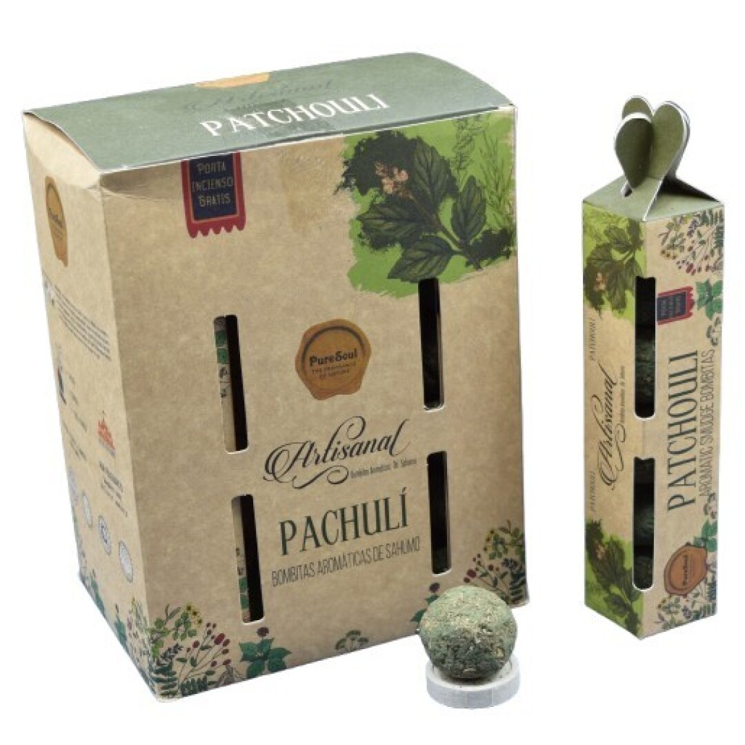 Embalagens de bombitas aromáticas de patchouli PureSoul e bombita sobre suporte
