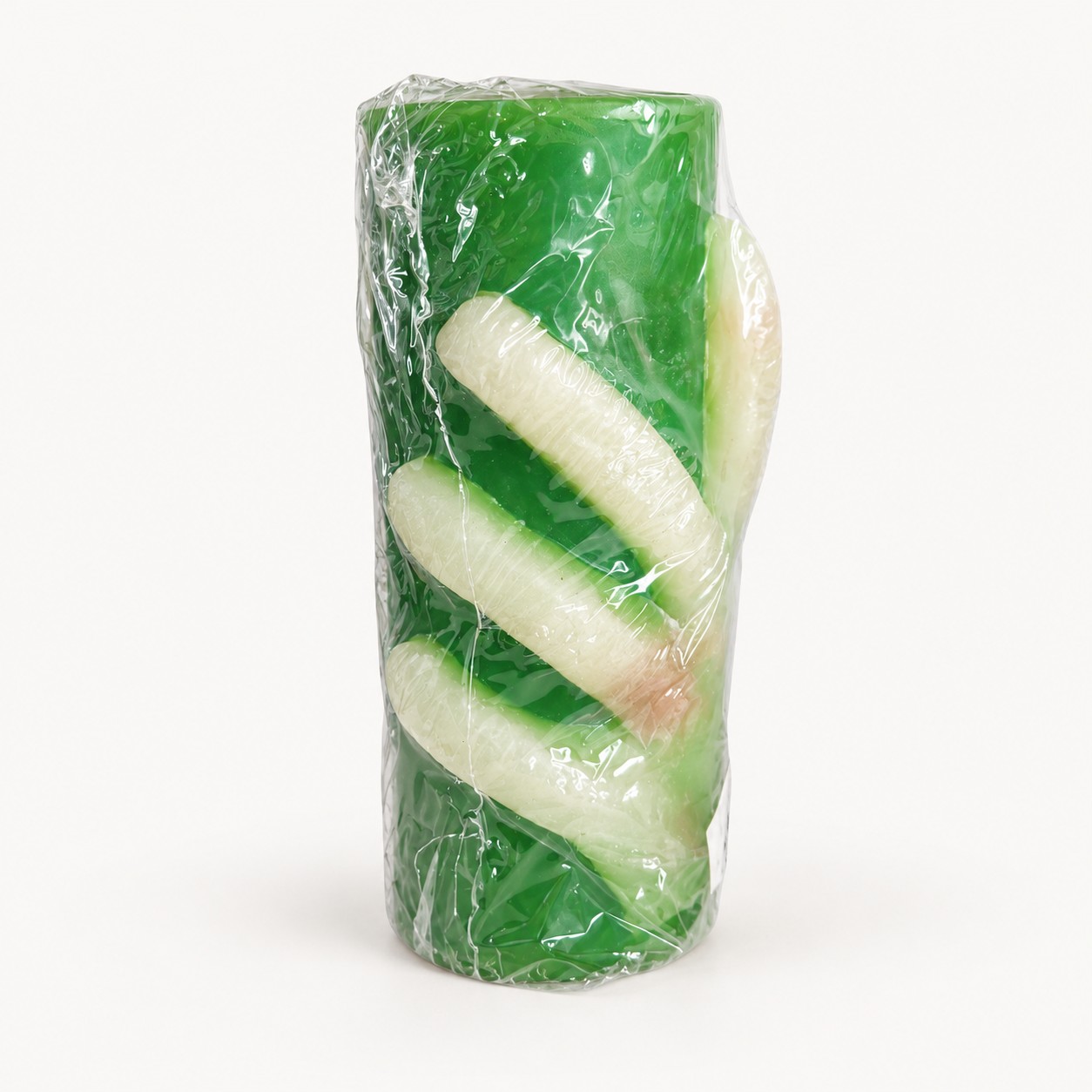 Vela Espiral Verde de 700 g com relevo branco, sobre fundo claro